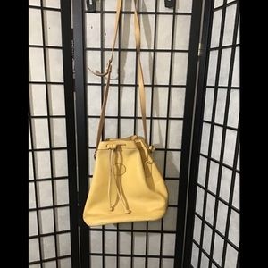 VTG BROOKSTONE  Genuine Leather Bucket Drawstring Bag In Yellow.